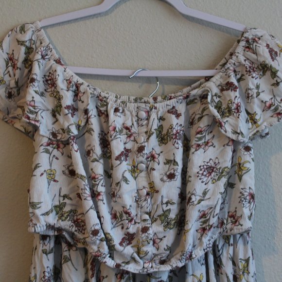 Target floral print matching skirt/blouse - Picture 3 of 9